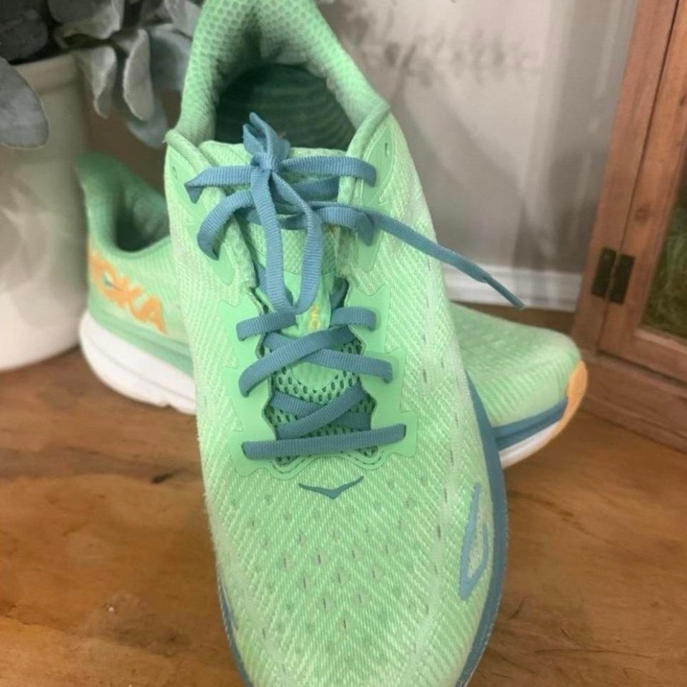 Hoka size 10.5